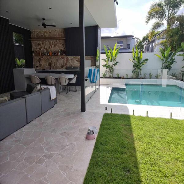 Travertine Suppliers Melbourne poolside crazy paving