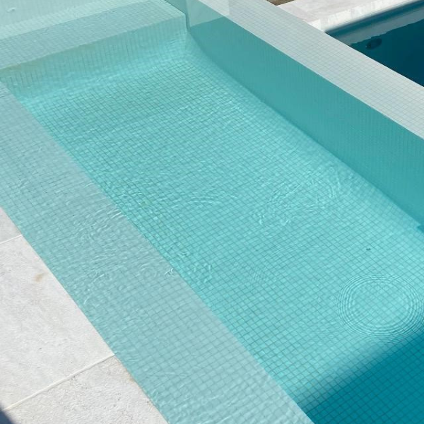 Hopetoun White Marble pool tiles